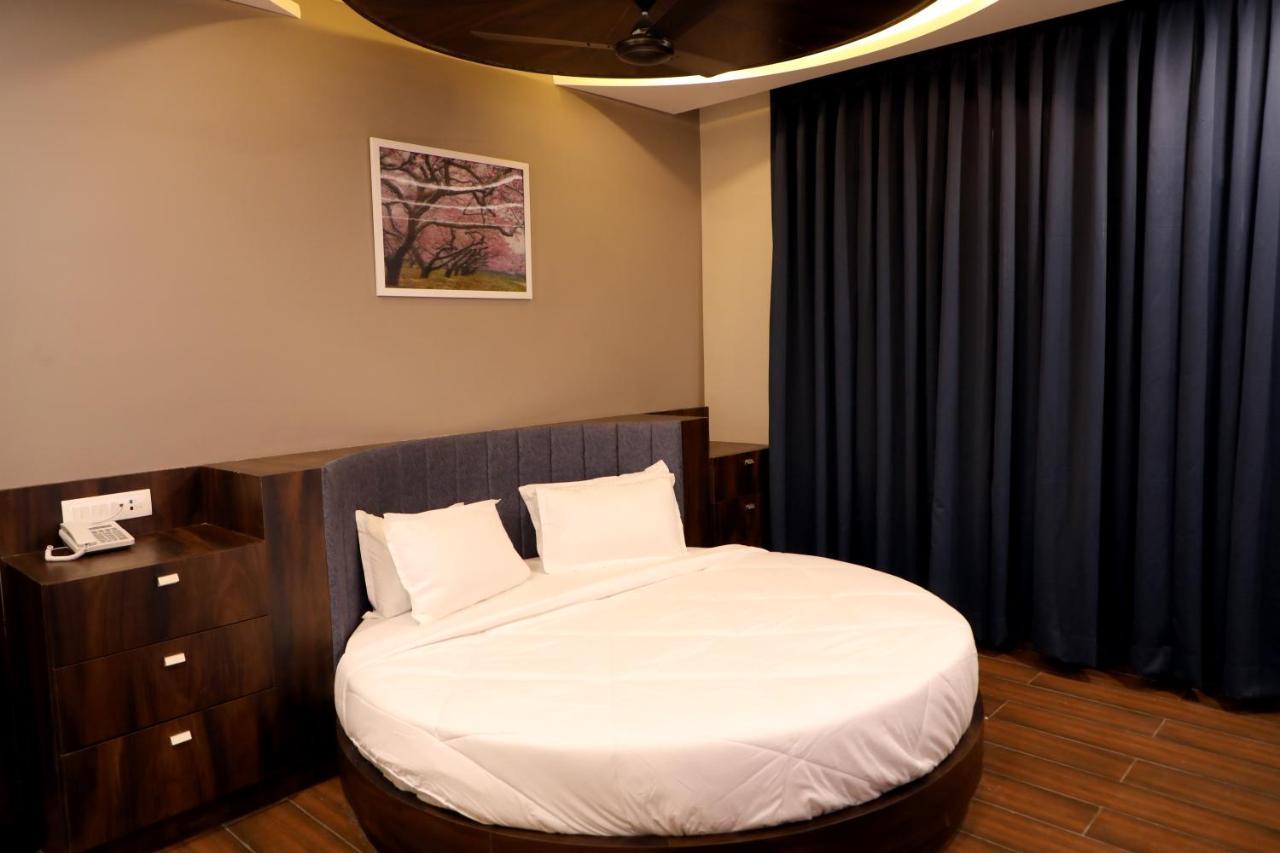 Hotel Nest Bhuj Exteriör bild