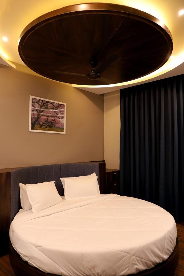 Hotel Nest Bhuj Exteriör bild
